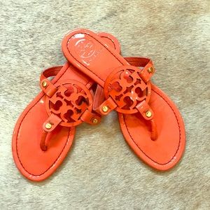 Tory Burch patent leather coral sandals size 7.5